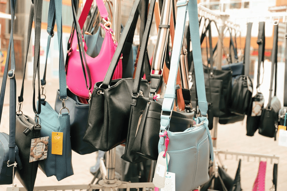 High-quality leather bags in Hoi An (Source: Pexels)